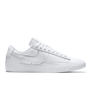 Nike Blazers Low White