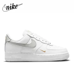 Nike Air Force 1 Low小金勾